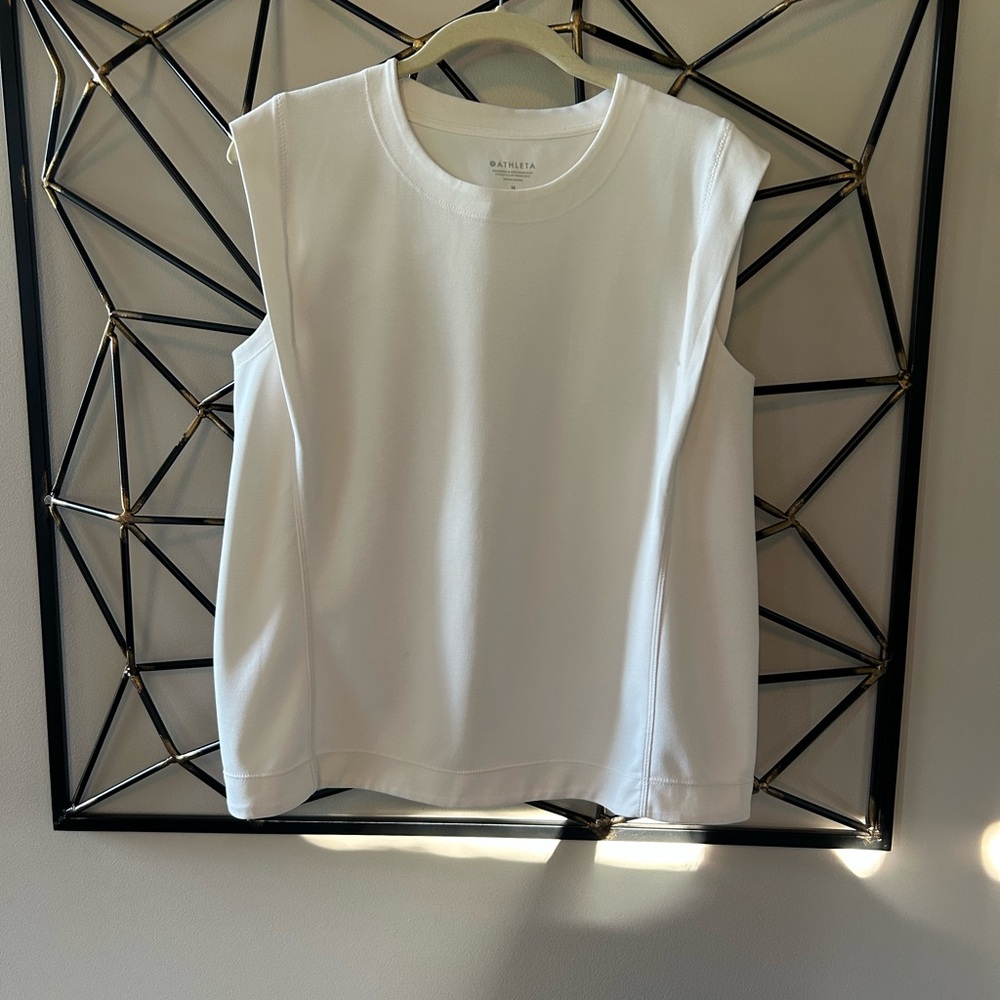 Athleta Sleeveless Muscle Top